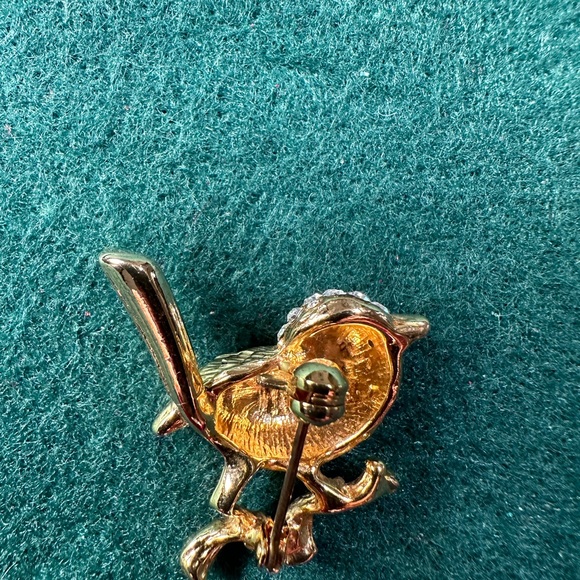 Women’s Christmas bird brooch - Picture 6 of 8